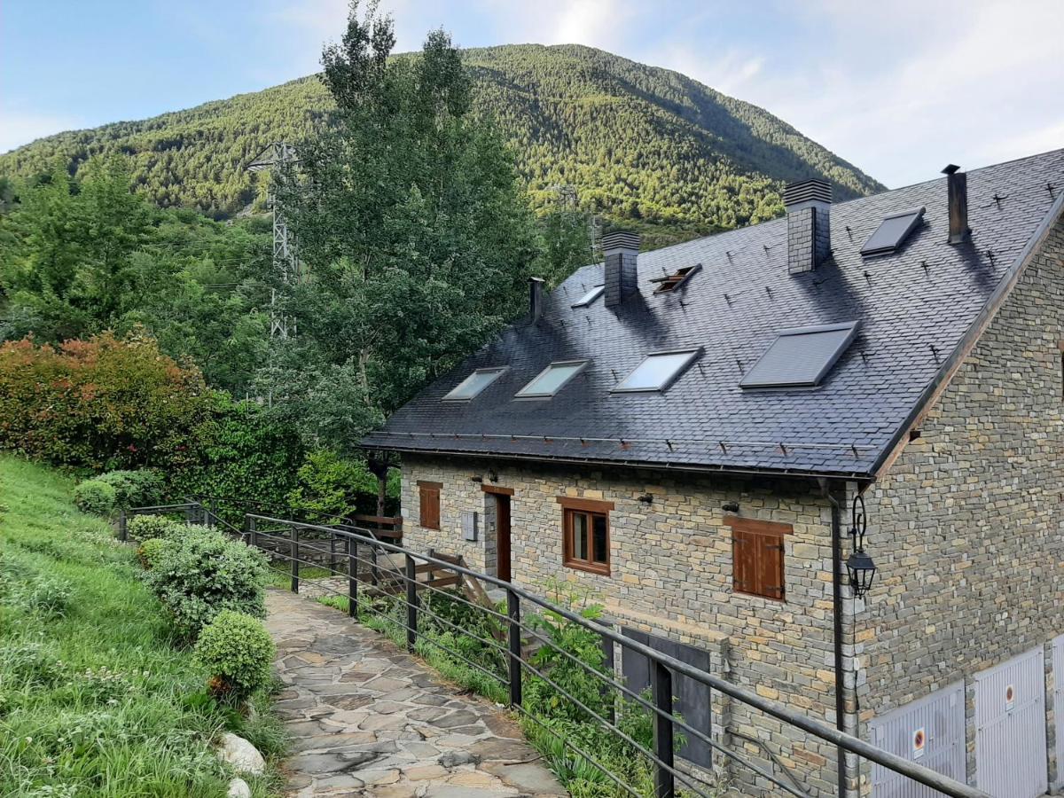 Апартаменты Bonic I Acollidor Triplex Amb Vistes Бой Экстерьер фото